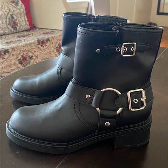 New Black Ankle Boots size 8 - Picture 8 of 11